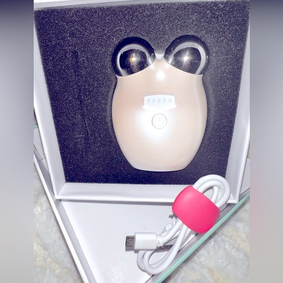 MICRO CURRENT FACE TONER USB NIB - Picture 1 of 3